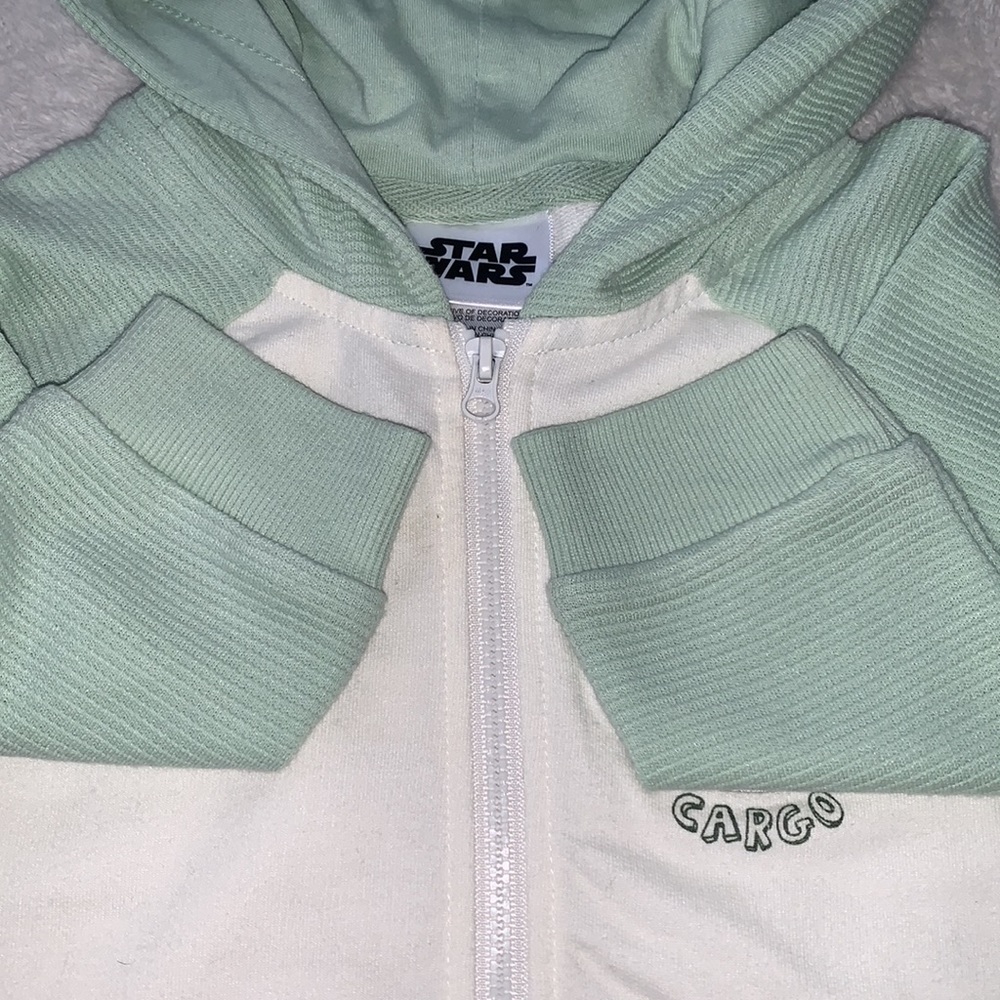 Star Wars Disney Baby Yoda 2 pc. Outfit 24M Green & Ivory EUC Hoodie & Shorts - Picture 7 of 12